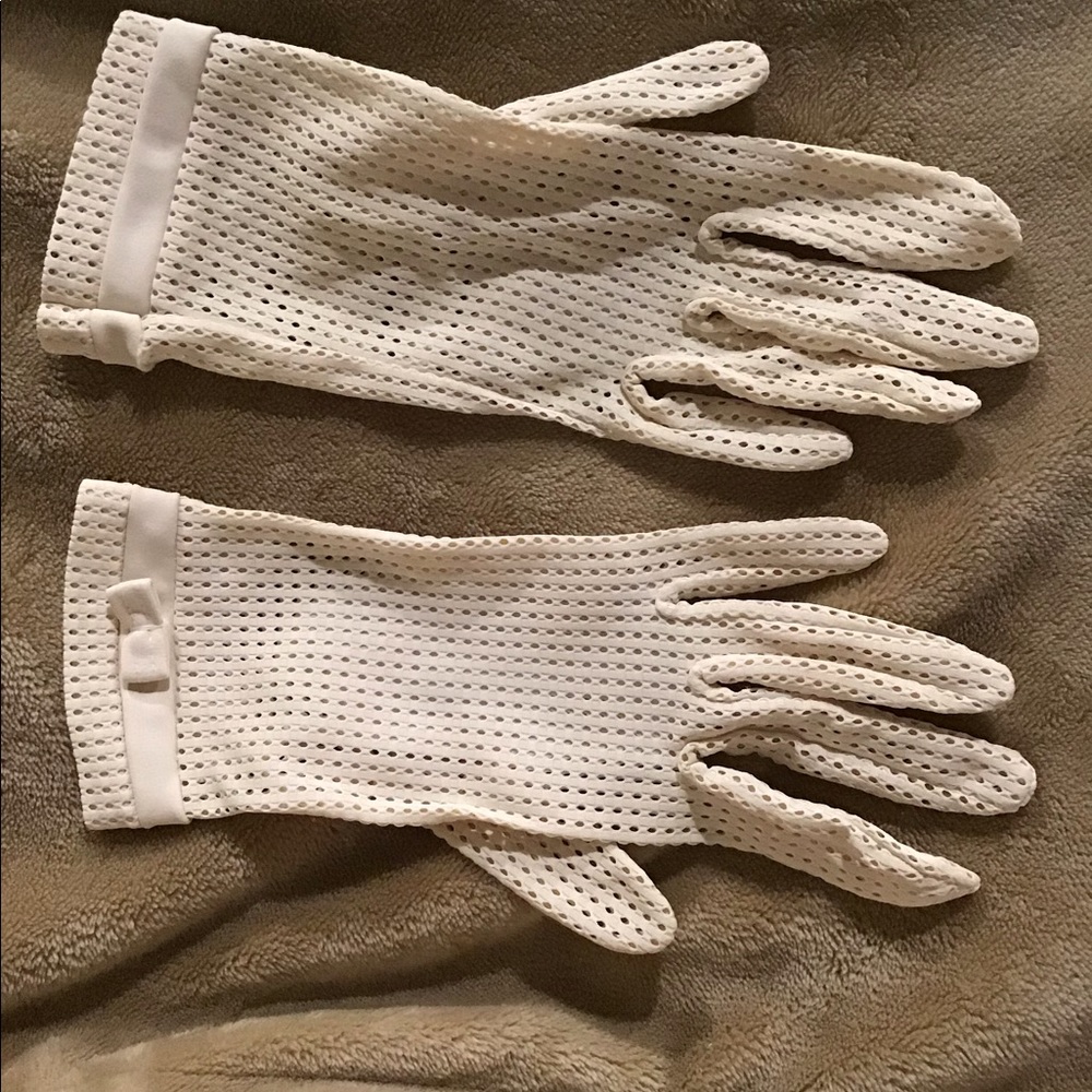Nylon/Polyester Gloves Cream Color Size Small